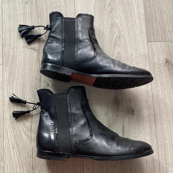 Aquazzura
Fringe Beatle Flat Ankle Leather Chelsea Boots - Authentic (size 39) - Picture 5 of 11